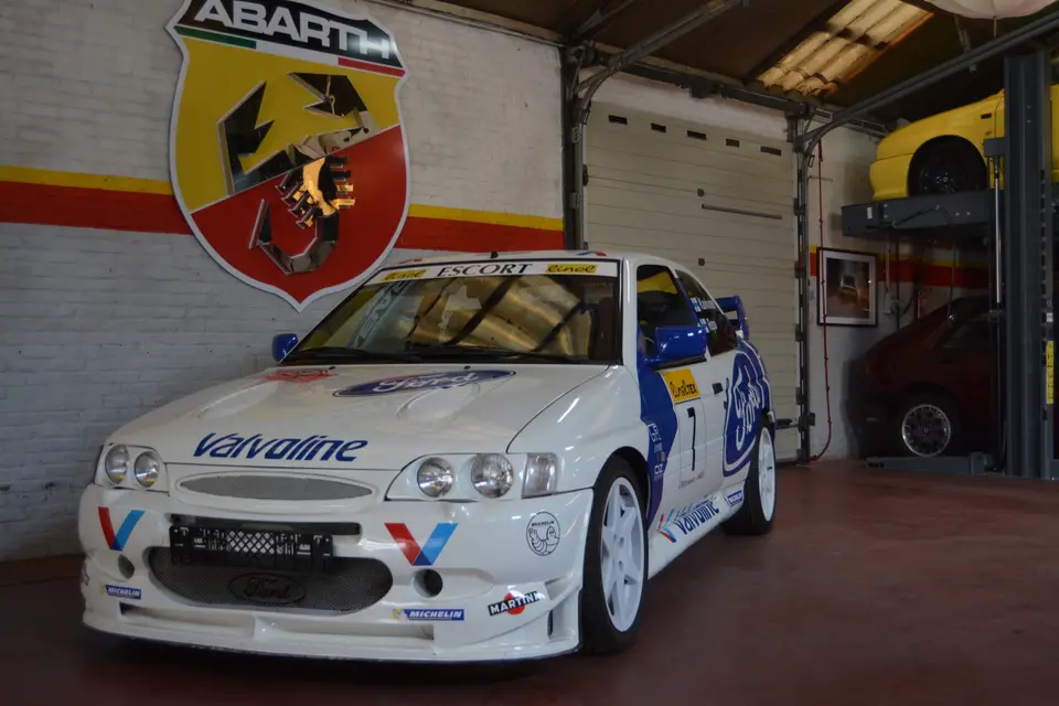 Ford Escort RS Cosworth (WRC), foto 2 van 4