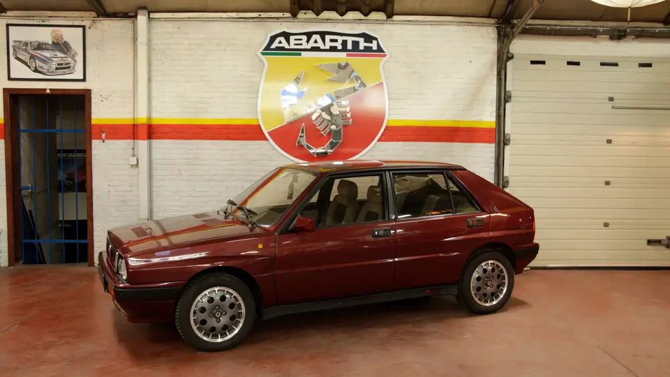 Lancia Delta HF Integrale 8V, foto 1 van 4