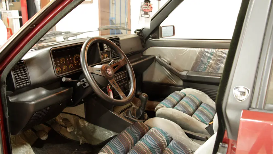 Lancia Delta HF Integrale 8V, foto 4 van 4